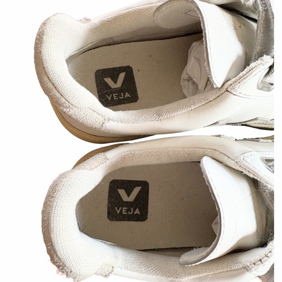 Veja | V-Lock Leather Sneakers – White (Women’s US 37) - Picture 8 of 12